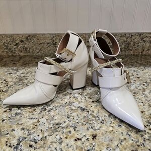 SELF-PORTRAIT Leather Chain-Link Accents Pumps Size 38.5 (9.5)